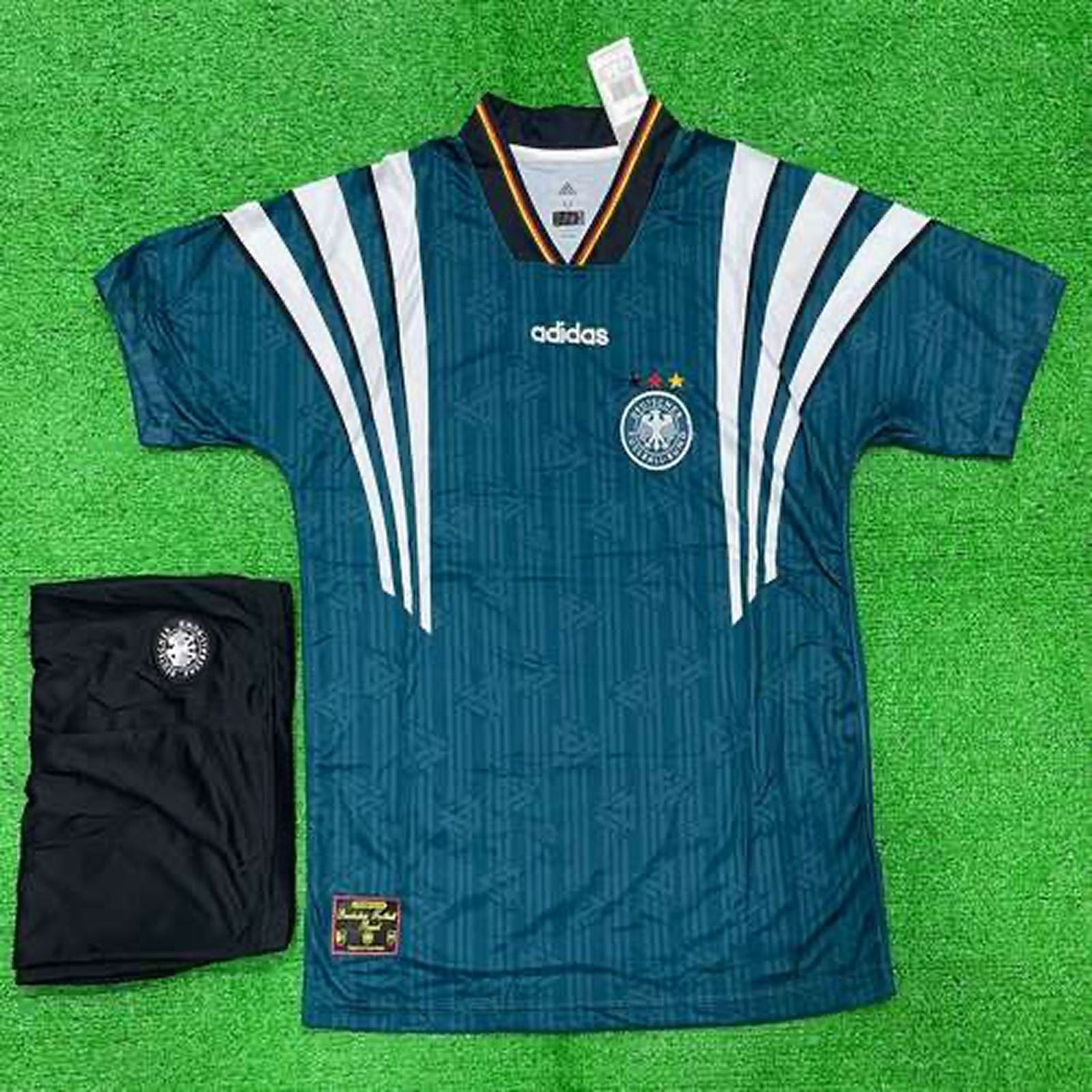 Vintage Goalkeeper / Football Jerseys