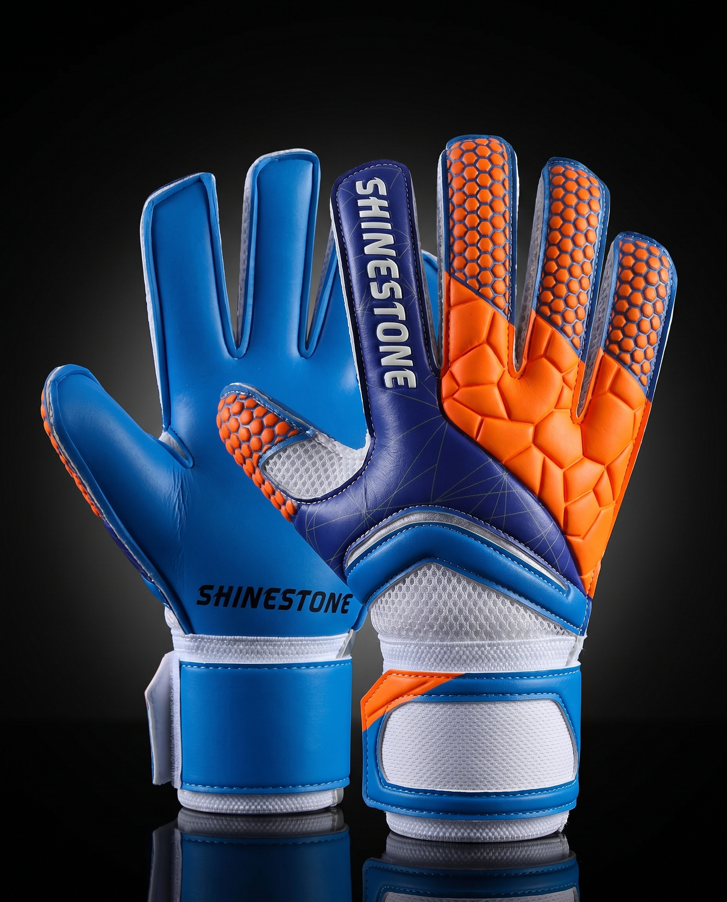 UNDERTHEBAR Guardian Pro — Goalkeeper Gloves
